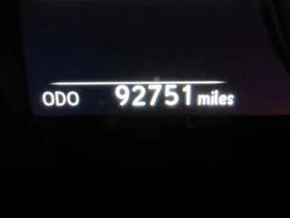 2019 Lexus UX 200 z VIN JTHY3JBH4K2014363, wystawiony jako Copart lot #41830605 z przebiegiem 92 751 mil mil oraz Szkoda całkowita • Salvage title. Historia ofert i sprzedaży dostępna na DreamBid. Obrazek 8.