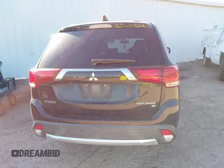 2018 Mitsubishi Outlander SE z VIN JA4AD3A32JJ003961, wystawiony jako IAAI lot #42297776 z przebiegiem 164 117 mil mil oraz . Historia ofert i sprzedaży dostępna na DreamBid. Obrazek 17.