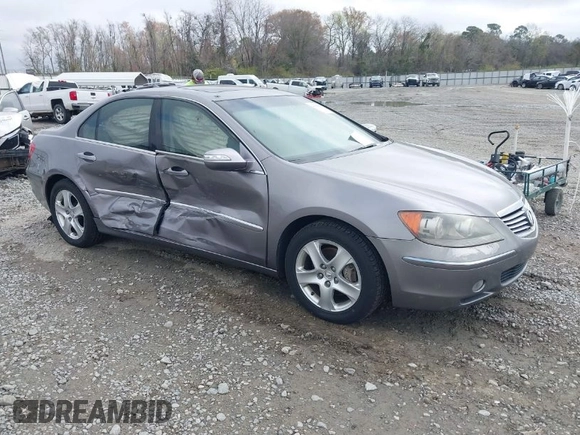 2005 Acura RL z VIN JH4KB16525C006978, wystawiony jako IAAI lot #41800979 z przebiegiem 213 501 mil mil oraz . Historia ofert i sprzedaży dostępna na DreamBid. Obrazek 1.