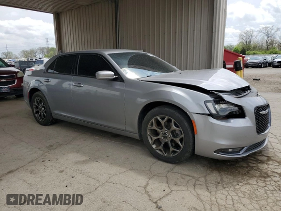 2016 Chrysler 300 S Alloy Edition z VIN 2C3CCAGGXGH244553, wystawiony jako Copart lot #55015095 z przebiegiem 93 003 mil mil oraz Szkoda całkowita • Salvage title. Historia ofert i sprzedaży dostępna na DreamBid. Obrazek 4.