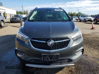 2017 Buick Encore Preferred z VIN KL4CJASB5HB238998, wystawiony jako Copart lot #65335895 z przebiegiem 120 573 mil mil oraz Szkoda całkowita • Salvage title. Historia ofert i sprzedaży dostępna na DreamBid. Obrazek 5.