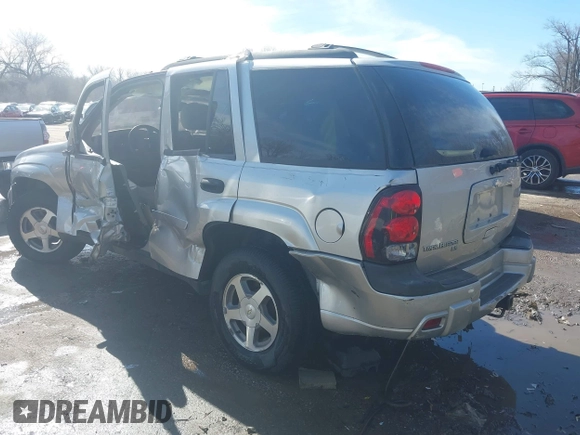 2006 Chevrolet TrailBlazer with VIN 1GNDT13S162124181, listed as a IAAI auction lot 41606926 with 200,785 mi miles and . Bid and sale history available at DreamBid. Image 3.