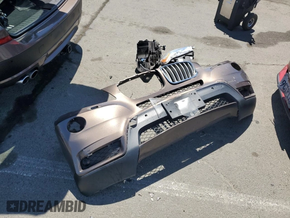 2014 BMW X3 xDrive35i z VIN 5UXWX7C50E0E80278, wystawiony jako Copart lot #56008965 z przebiegiem 154 760 mil mil oraz Szkoda całkowita • Salvage title. Historia ofert i sprzedaży dostępna na DreamBid. Obrazek 13.