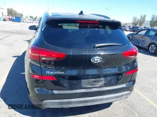 2021 Hyundai Tucson Value z VIN KM8J33A43MU306697, wystawiony jako IAAI lot #41869100 z przebiegiem 129 776 mil mil oraz . Historia ofert i sprzedaży dostępna na DreamBid. Obrazek 16.
