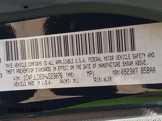 2017 Jeep Cherokee Limited with VIN 1C4PJLDB3HW523076, listed as a IAAI auction lot 41612129 with 94,970 mi miles. Bid and sale history available at carsss.com. Image 9.