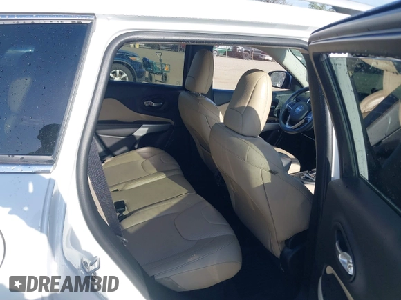2018 Jeep Cherokee Limited with VIN 1C4PJMDX3JD588626, listed as a IAAI auction lot 41913964 with 80,106 mi miles. Bid and sale history available at carsss.com. Image 8.