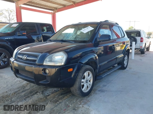 2007 Hyundai Tucson SE with VIN KM8JN12D07U475917, listed as a IAAI auction lot 41872876 with 172,006 mi miles. Bid and sale history available at carsss.com. Image 2.