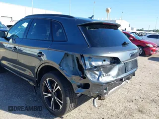 2025 Audi Q5 S line Prestige with VIN WA1FAAFY1S2004652, listed as a IAAI auction lot 41225497 with 454 mi miles. Bid and sale history available at carsss.com. Image 6.
