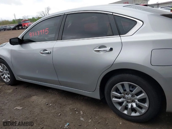 2014 Nissan Altima 2.5 S with VIN 1N4AL3AP5EN371566, listed as a IAAI auction lot 41888995 with 87,472 mi miles. Bid and sale history available at carsss.com. Image 15.