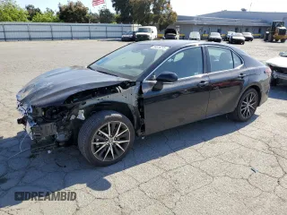 2023 Toyota Camry SE with VIN 4T1S11AKXPU798291, listed as a Copart auction lot 54616235 with 17,588 mi miles and Salvage Title. Bid and sale history available at DreamBid. Image 1.