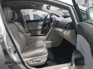 2014 Toyota Venza XLE z VIN 4T3BK3BB6EU096562, wystawiony jako IAAI lot #41310892 z przebiegiem 141 479 mil mil oraz . Historia ofert i sprzedaży dostępna na DreamBid. Obrazek 5.