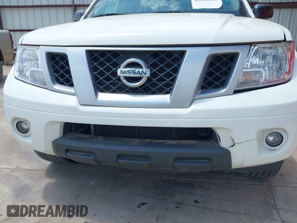 2021 Nissan Frontier SV z VIN 1N6ED0EA7MN705315, wystawiony jako IAAI lot #42080403 z przebiegiem 44 031 mil mil oraz . Historia ofert i sprzedaży dostępna na DreamBid. Obrazek 6.