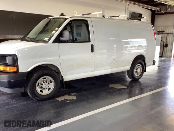 2017 Chevrolet Express Cargo z VIN 1GCWGAFF4H1300511, wystawiony jako IAAI lot #42802223 z przebiegiem 132 303 mil mil oraz . Historia ofert i sprzedaży dostępna na DreamBid. Obrazek 10.