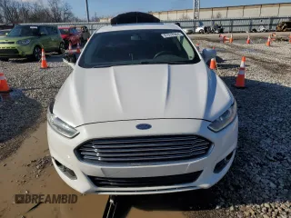 2013 Ford Fusion SE with VIN 3FA6P0HRXDR320317, listed as a Copart auction lot 51501105 with 141,311 mi miles and Salvage Title. Bid and sale history available at DreamBid. Image 5.