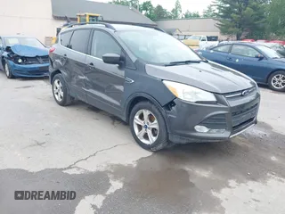 2016 Ford Escape SE z VIN 1FMCU9GX5GUA35091, wystawiony jako IAAI lot #42446910 z przebiegiem 125 960 mil mil oraz . Historia ofert i sprzedaży dostępna na DreamBid. Obrazek 1.