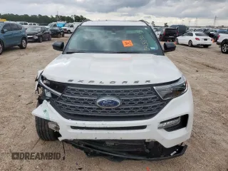 2023 Ford Explorer XLT with VIN 1FMSK7DH9PGA46662, listed as a Copart auction lot 59389215 with 27,382 mi miles and Salvage title. Bid and sale history available at DreamBid. Image 5.
