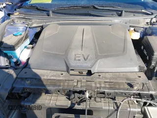 2023 Kia EV6 Wind with VIN KNDC34LA7P5106104, listed as a IAAI auction lot 41221195 with 12,962 mi miles. Bid and sale history available at carsss.com. Image 10.