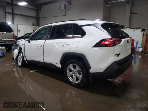 2021 Toyota RAV4 Hybrid LE with VIN 4T3LWRFV0MU034668, listed as a Copart auction lot 48392805 with 40,318 mi miles and Salvage Title. Bid and sale history available at carsss.com. Image 2.