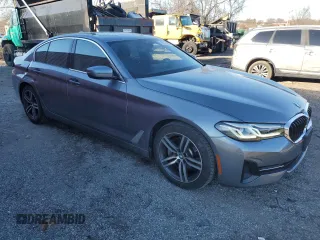 2021 BMW 5 Series 530i xDrive with VIN WBA13BJ06MCF12999, listed as a Copart auction lot 43918855 with 26,587 mi miles and Salvage Title. Bid and sale history available at carsss.com. Image 4.