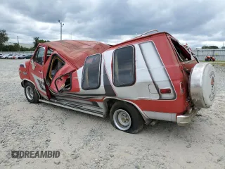 1984 Chevrolet Chevy Van z VIN 1GBEG25HXE7108320, wystawiony jako Copart lot #74980724 z przebiegiem Nie podano mil oraz Nie do naprawy • Non repairable. Historia ofert i sprzedaży dostępna na DreamBid. Obrazek 2.