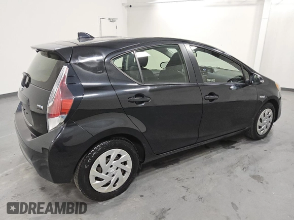 2016 Toyota Prius One z VIN JTDKDTB35G1125022, wystawiony jako Copart lot #53559105 z przebiegiem 65 001 mil mil oraz Czysty tytuł • Clean title. Historia ofert i sprzedaży dostępna na DreamBid. Obrazek 3.