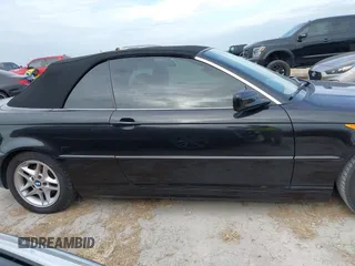 2004 BMW 3 Series 325Ci with VIN WBABW33414PL25483, listed as a IAAI auction lot 40604293 with 1 mi miles. Bid and sale history available at carsss.com. Image 13.