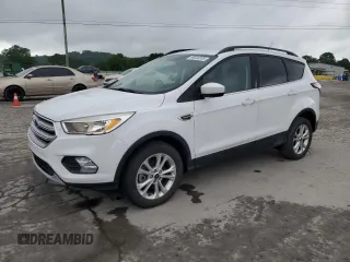 2018 Ford Escape SE z VIN 1FMCU9G91JUB49145, wystawiony jako Copart lot #56640205 z przebiegiem 115 253 mil mil oraz Tytuł czysty. Historia ofert i sprzedaży dostępna na DreamBid. Obrazek 1.