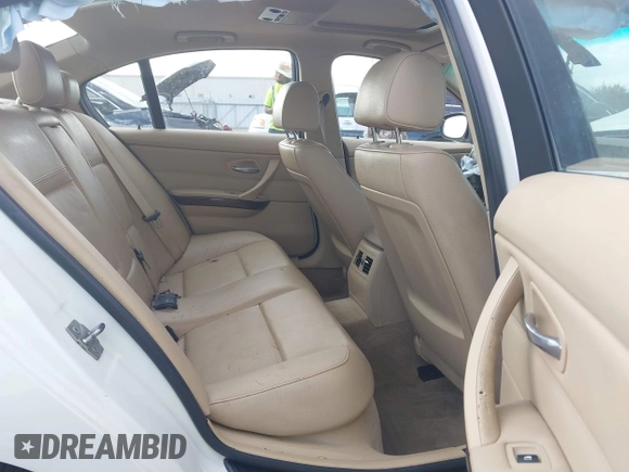 2011 BMW 3 Series 328i xDrive with VIN WBAPK7C50BA970837, listed as a IAAI auction lot 41224747 with 152,125 mi miles. Bid and sale history available at carsss.com. Image 8.
