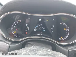 2014 Jeep Grand Cherokee Summit with VIN 1C4RJFJGXEC572752, listed as a IAAI auction lot 41905142 with 205,858 mi miles. Bid and sale history available at carsss.com. Image 7.