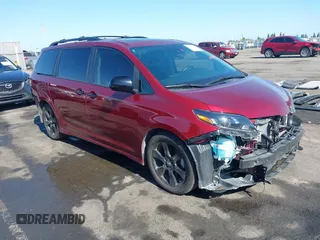 2020 Toyota Sienna SE with VIN 5TDXZ3DC8LS053685, listed as a IAAI auction lot 42304380 with 40,812 mi miles and . Bid and sale history available at DreamBid. Image 1.