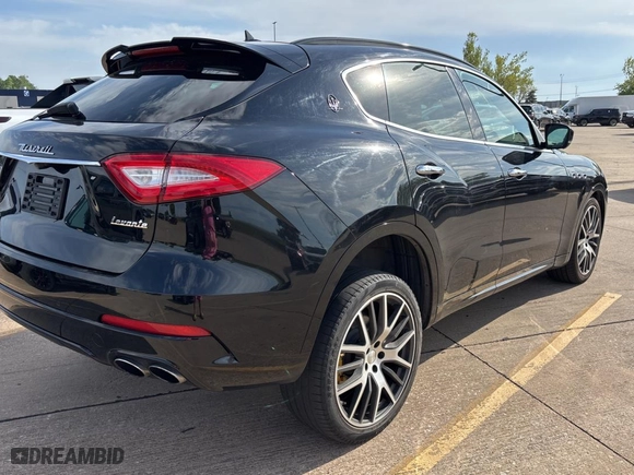 2017 Maserati Levante with VIN ZN661XUS4HX243145, listed as a Copart auction lot 53916465 with 93,757 mi miles and Clean Title. Bid and sale history available at carsss.com. Image 4.