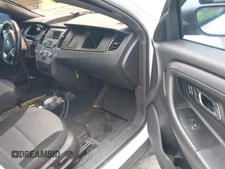 2015 Ford Police Interceptor с VIN 1FAHP2MK7FG106859, выставлен на аукционе IAAI как лот 42427795 с пробегом 177 300 миль миль и . История ставок и продаж доступна на DreamBid. Изображение 5.
