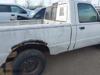 2001 Ford Ranger XL with VIN 1FTYR10D61TA82768, listed as a IAAI auction lot 41423585 with 90,854 mi miles. Bid and sale history available at carsss.com. Image 6.