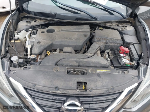 2018 Nissan Altima 2.5 SL with VIN 1N4AL3AP7JC184397, listed as a IAAI auction lot 41333050 with 110,206 mi miles. Bid and sale history available at carsss.com. Image 10.