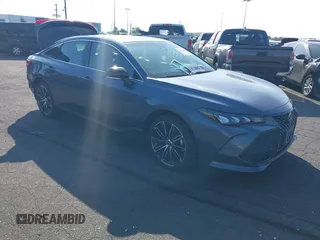 2019 Toyota Avalon XLE with VIN 4T1BZ1FB5KU030812, listed as a IAAI auction lot 41498998 with 31,986 mi miles. Bid and sale history available at carsss.com. Image 1.