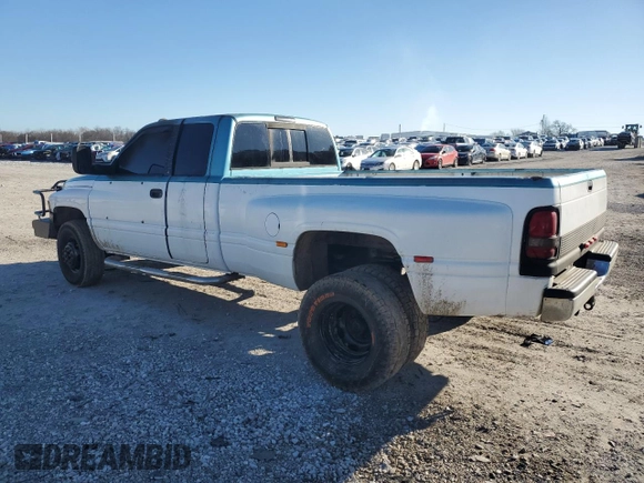 2000 Dodge Ram 3500 with VIN 1B7MC3363YJ158655, listed as a Copart auction lot 46531695 with 0 mi miles and Salvage Title. Bid and sale history available at carsss.com. Image 2.