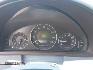 2004 Mercedes-Benz CLK 500 z VIN WDBTK75G04T024842, wystawiony jako IAAI lot #42635529 z przebiegiem 103 562 mil mil oraz . Historia ofert i sprzedaży dostępna na DreamBid. Obrazek 7.