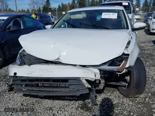 2017 Volkswagen Jetta 1.4T SE with VIN 3VWDB7AJXHM325773, listed as a IAAI auction lot 41691782 with 172,273 mi miles. Bid and sale history available at carsss.com. Image 6.