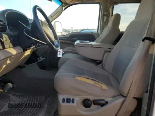 2006 Ford Super Duty F-250 XL with VIN 1FTSW20P36EA38110, listed as a Copart auction lot 83689684 with 0 mi miles and Salvage Title. Bid and sale history available at carsss.com. Image 7.