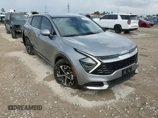 2024 Kia Sportage EX with VIN KNDPV3DFXR7289652, listed as a Copart auction lot 61652555 with 16,986 mi miles and Salvage title. Bid and sale history available at DreamBid. Image 14.