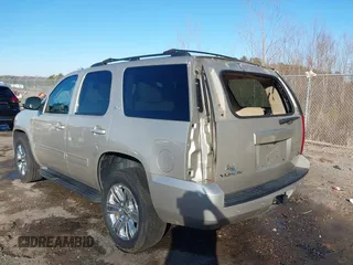 2014 GMC Yukon SLT with VIN 1GKS1CE03ER115330, listed as a IAAI auction lot 41346200 with 115,010 mi miles. Bid and sale history available at carsss.com. Image 6.