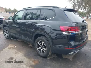 2022 Volkswagen Atlas SE with VIN 1V2DP2CA5NC554636, listed as a IAAI auction lot 41500393 with 38,491 mi miles and . Bid and sale history available at DreamBid. Image 3.