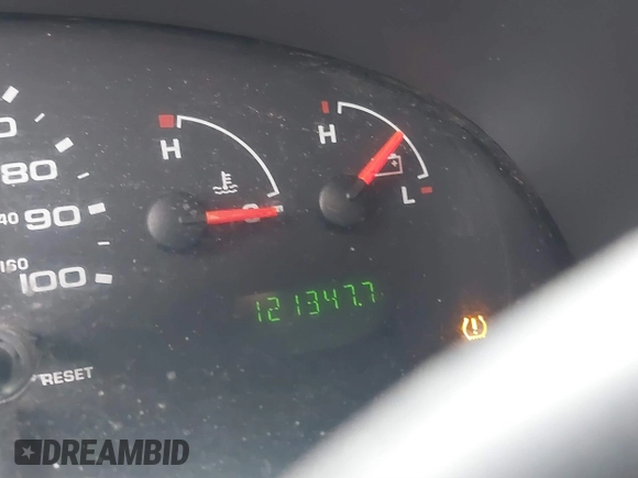 2008 Ford Econoline Cargo Commercial z VIN 1FTNE14W08DA57153, wystawiony jako IAAI lot #41596848 z przebiegiem 121 347 mil mil oraz . Historia ofert i sprzedaży dostępna na DreamBid. Obrazek 15.