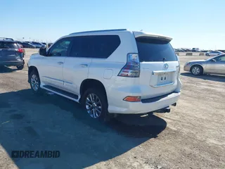 2014 Lexus GX 460 z VIN JTJBM7FX1E5068129, wystawiony jako IAAI lot #41649949 z przebiegiem 131 641 mil mil oraz . Historia ofert i sprzedaży dostępna na DreamBid. Obrazek 3.