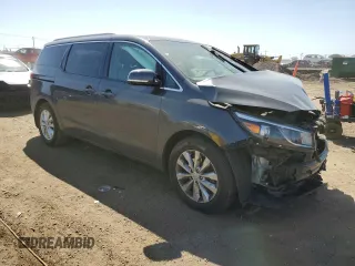 2017 Kia Sedona EX with VIN KNDMC5C16H6291154, listed as a Copart auction lot 52986945 with 107,067 mi miles and Salvage Title. Bid and sale history available at carsss.com. Image 4.