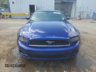 2013 Ford Mustang V6 with VIN 1ZVBP8AM4D5207405, listed as a Copart auction lot 53389355 with 157,603 mi miles and Salvage title. Bid and sale history available at DreamBid. Image 5.