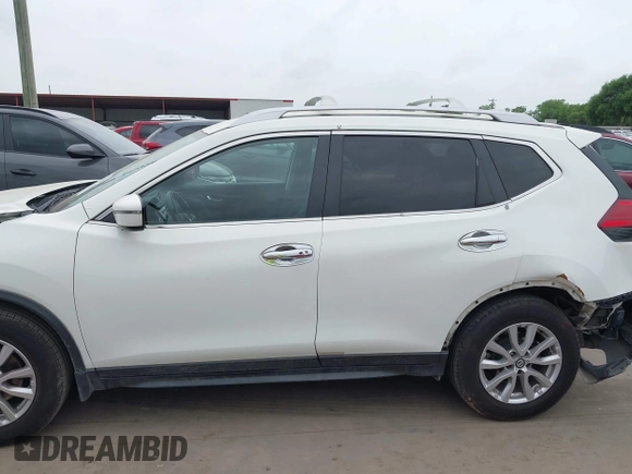 2017 Nissan Rogue SL z VIN JN8AT2MT8HW144260, wystawiony jako IAAI lot #41961989 z przebiegiem 114 627 mil mil oraz . Historia ofert i sprzedaży dostępna na DreamBid. Obrazek 14.