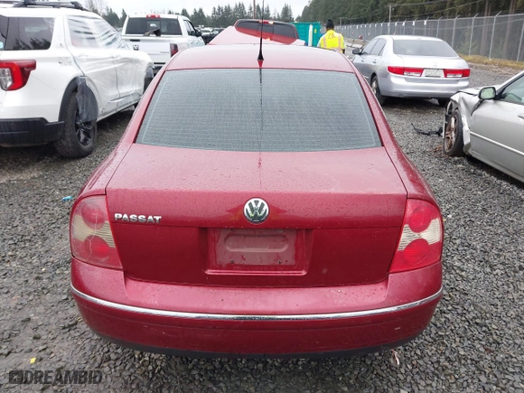 2002 Volkswagen Passat GLS with VIN WVWPD63B32P447516, listed as a IAAI auction lot 41643127 with 198,317 mi miles. Bid and sale history available at carsss.com. Image 17.