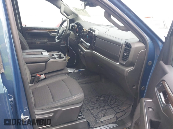 2024 Chevrolet Silverado 1500 LT with VIN 1GCPDKEK9RZ280356, listed as a IAAI auction lot 41074093 with 5,586 mi miles. Bid and sale history available at carsss.com. Image 5.