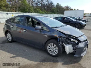 2013 Toyota Prius Plug-In with VIN JTDKN3DPXD3047012, listed as a Copart auction lot 67798164 with 198,758 mi miles and Salvage Title. Bid and sale history available at carsss.com. Image 4.